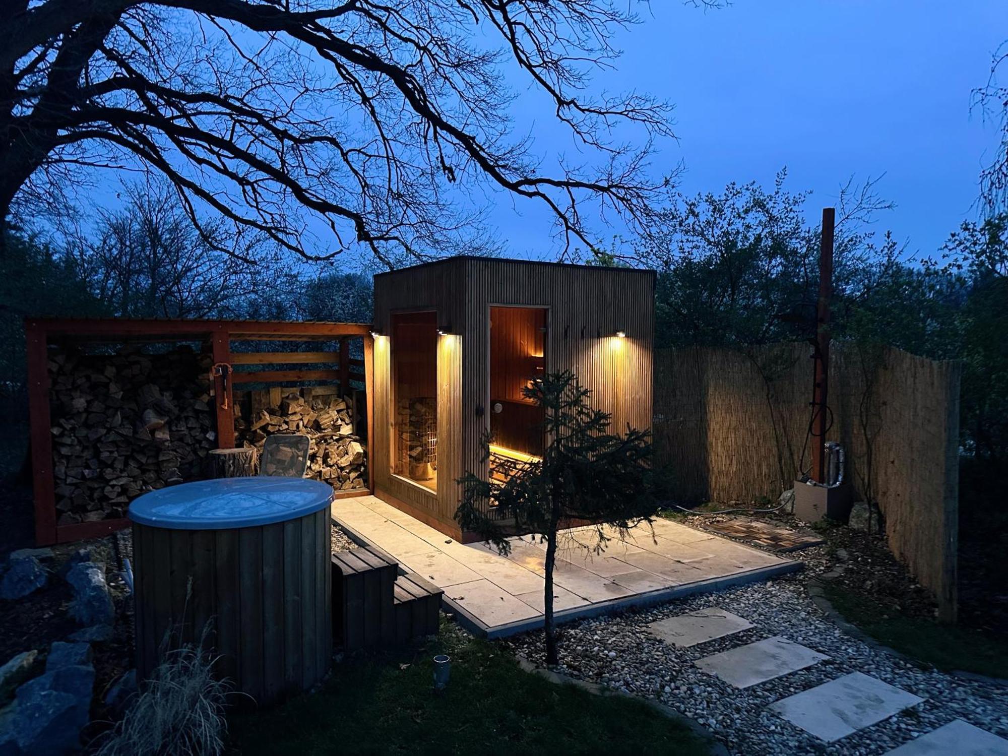 Wellness Chata Hideaway Se Saunou Třebechovice pod Orebem Exteriör bild